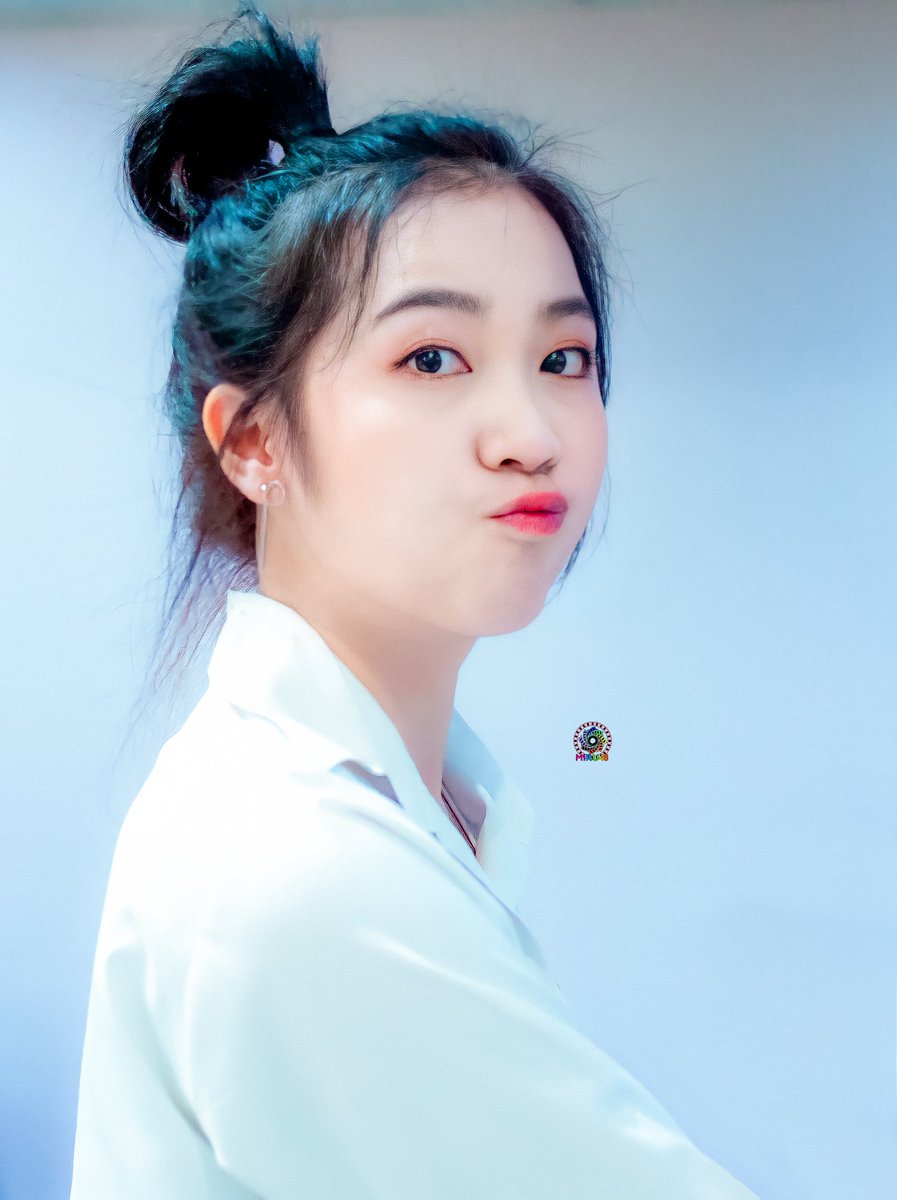 Miru48gallery's tweet photo. รักใครให้ทำปากจู๋ว~😗💛🎋
#BambooBNK48 #BNK48 #Miru48 https://t.co/JjaObgOzVj