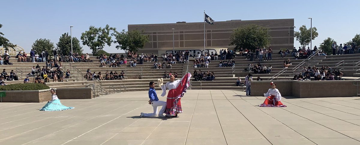 BCBalletFolklorico tweet media