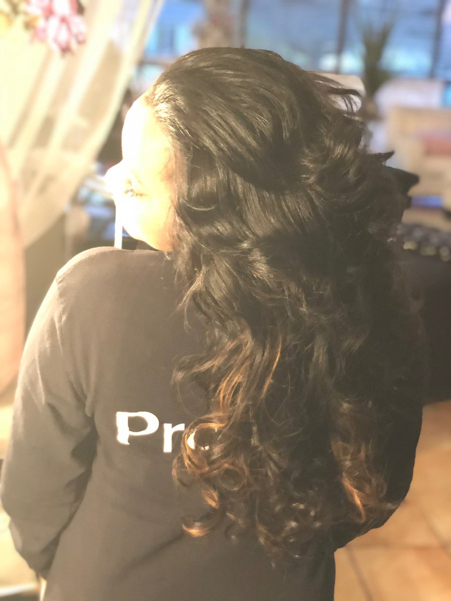 KolaElainne's tweet photo. #Microlinks #BraidlessSewin ✨💕 https://t.co/1AvzgdJ9n5