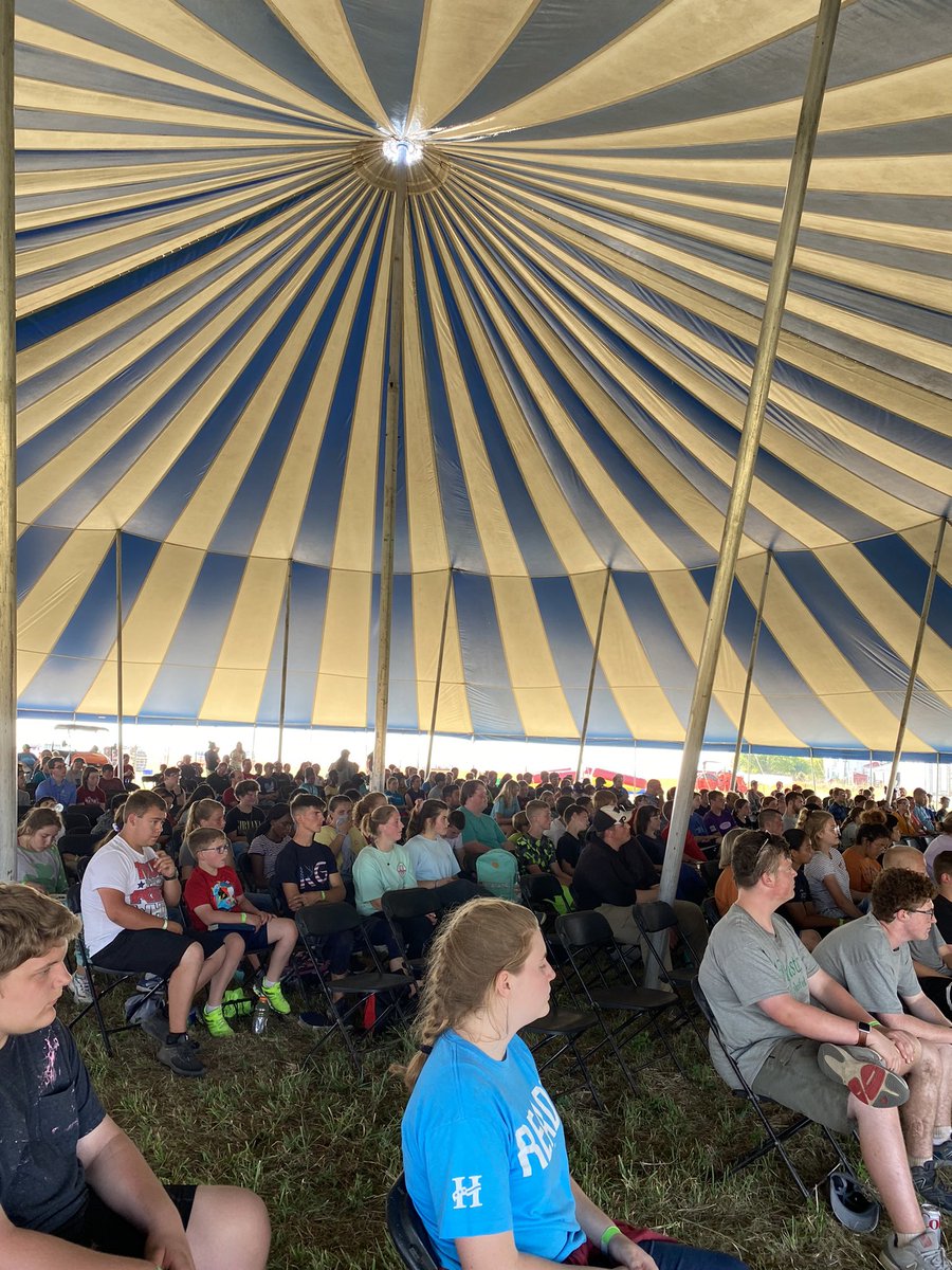 mattteis's tweet photo. It was an honor to speak at #Farmtastic near Chicago today. 450+ in attendance and many decisions for Christ https://t.co/DUPpZCg1GY