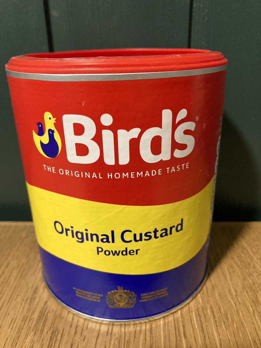 ODEKAKEGAMO88's tweet photo. 注文していたものが届きました。高くつくのですが、代替品はないし、イギリスに行けないし、頼みました❣️
これがないとクランブルを焼く気持ちが湧かないので待っていました🇬🇧🇬🇧🇬🇧
来週末とか焼ければいいな😊
#バーズ #CustardPowder https://t.co/vNOQpsxpmL