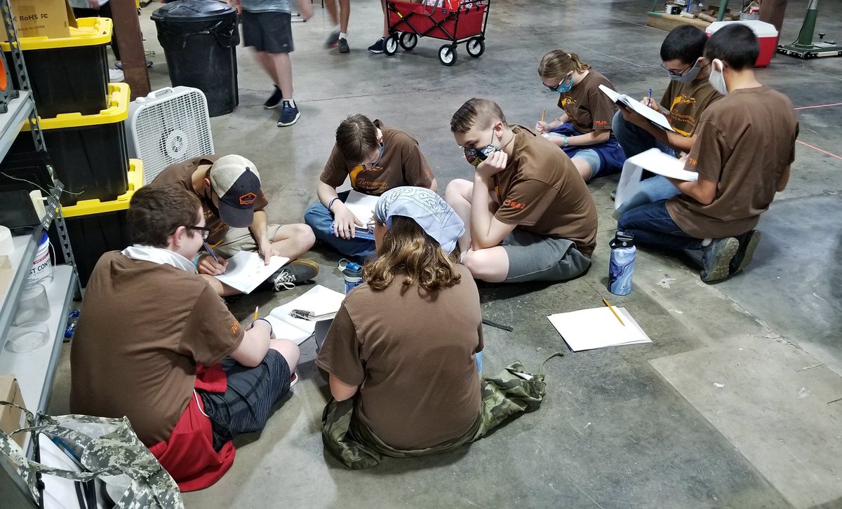 FTCbc7842's tweet photo. We had such an incredible time at the fantastic kickoff event today! Thank you so much to @TheSanctuaryHSV and @FIRSTinAlabama for having us! We are so excited for the Freight Frenzy season, and this was the perfect start to it. #omgrobots #FIRSTinAlabama https://t.co/IAD9kRXXVd