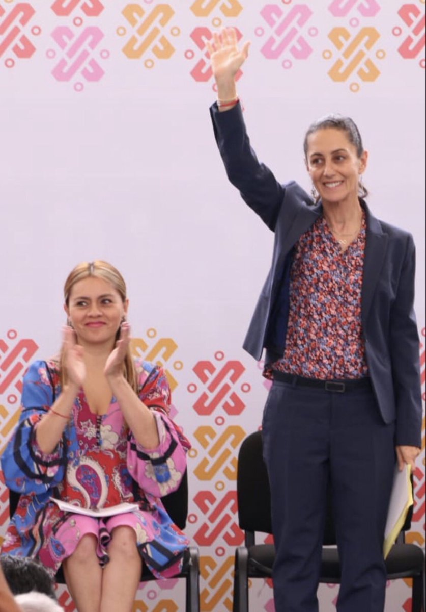 Felicitamos a nuestra #JefaDeGobierno <a href="/Claudia/">claudia pinoth</a> por estos 3 años de grandes logros y agradecemos el Seguro de Desempleo otorgado por <a href="/TrabajoCDMX/">Trabajo CDMX</a> a cargo de <a href="/SolAragonMtz/">Soledad Aragón</a> beneficiando a 598 familias de nuestra comunidad de Artesanos en la <a href="/Alcaldia_Coy/">Alcaldía de Coyoacán</a> por un total de 6,516,884