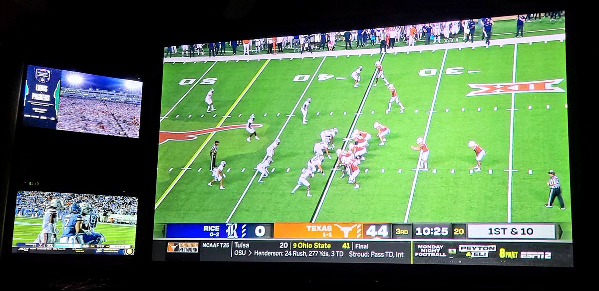 dasilvajon's tweet photo. I'm really impressed with what I see on air tonight @LonghornNetwork.  Looks and sounds better than any other game on right now!  Well done!  #ESPN #ESPNCollegeFootball https://t.co/KhMIFnqTpB