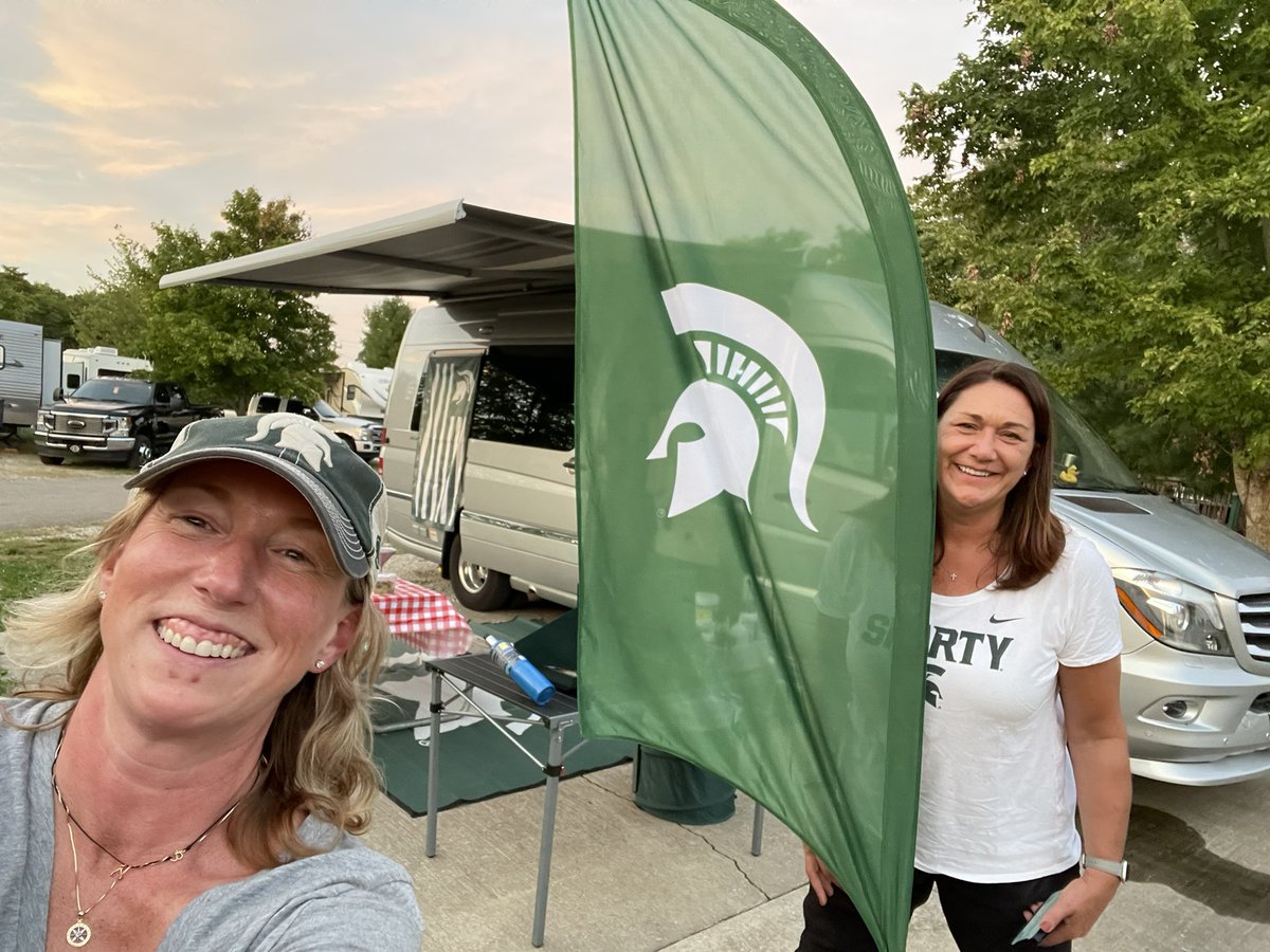 HLBose's tweet photo. @MSU_wsoccer @ladiesinthemer1 are here to cheer you on against @IUBloomington during tomorrow’s @B1GSoccer game   #GoGreen #VictoryForMSU #Big10 https://t.co/FEX3YcpW5M