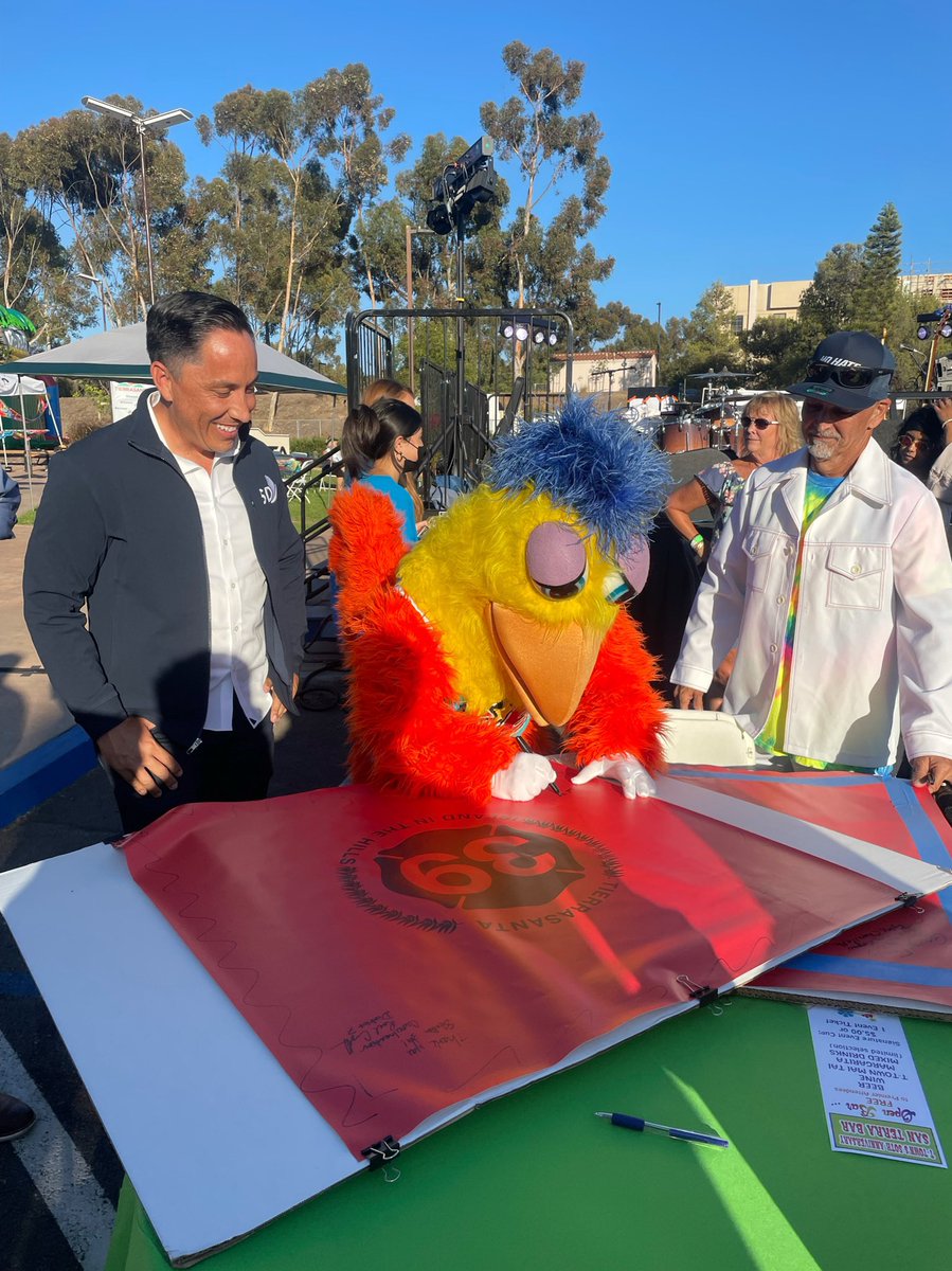 Today I joined <a href="/CMRaulCampillo/">Councilmember Raul Campillo</a> along with <a href="/SDFD/">SDFD</a> Station 39 in celebrating the 50th anniversary of #Tierrasanta! I was honored to celebrate with some original residents and veterans in true 1970s style, making this a truly memorable time. #ForAllofUs
