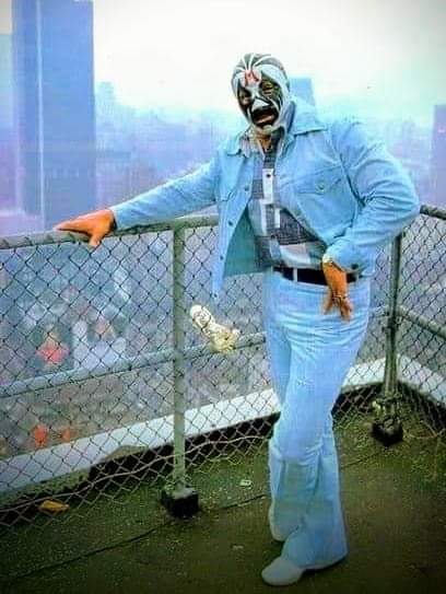 Mister elegancia mil máscaras en la torre Latinoaméricana #mexdelrecuerdo #luchas #milmascaras