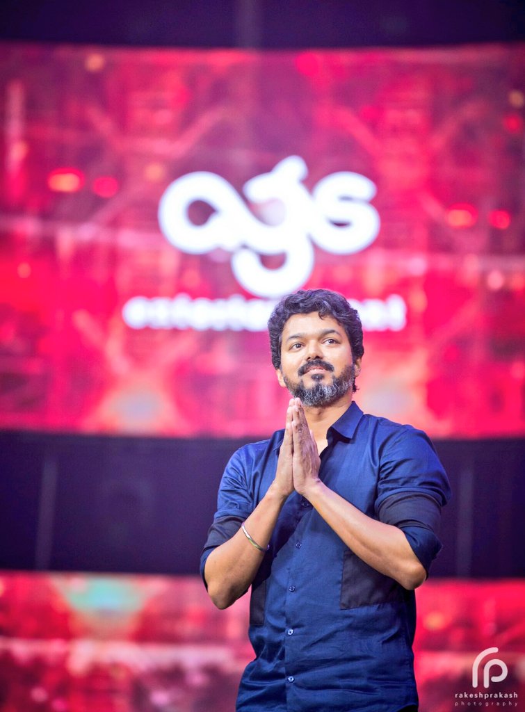 2 Years of Bigil Audio Launch ❤

Coincidentally, @Lyricist_Vivek bagged Best Lyricist award for #Singapenney yesterday ! 

Reply/Quote your fav song from Bigil! 

#Master #Beast