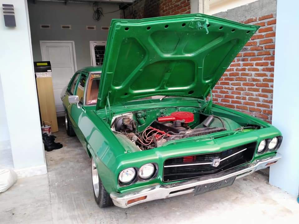 Suka Mobil Tua tweet media