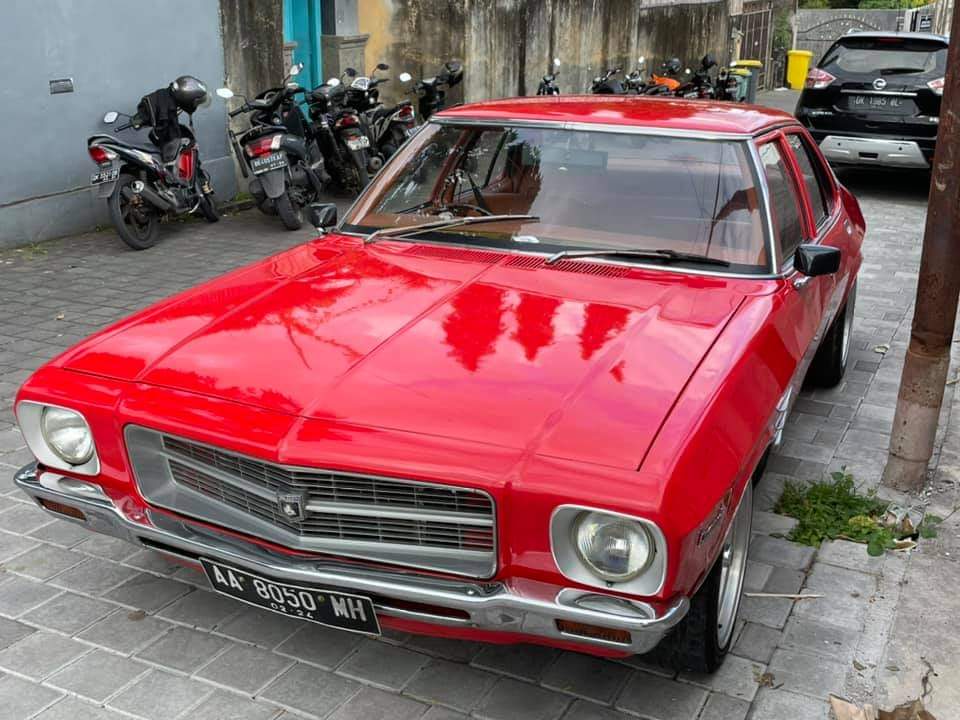 Suka Mobil Tua tweet media