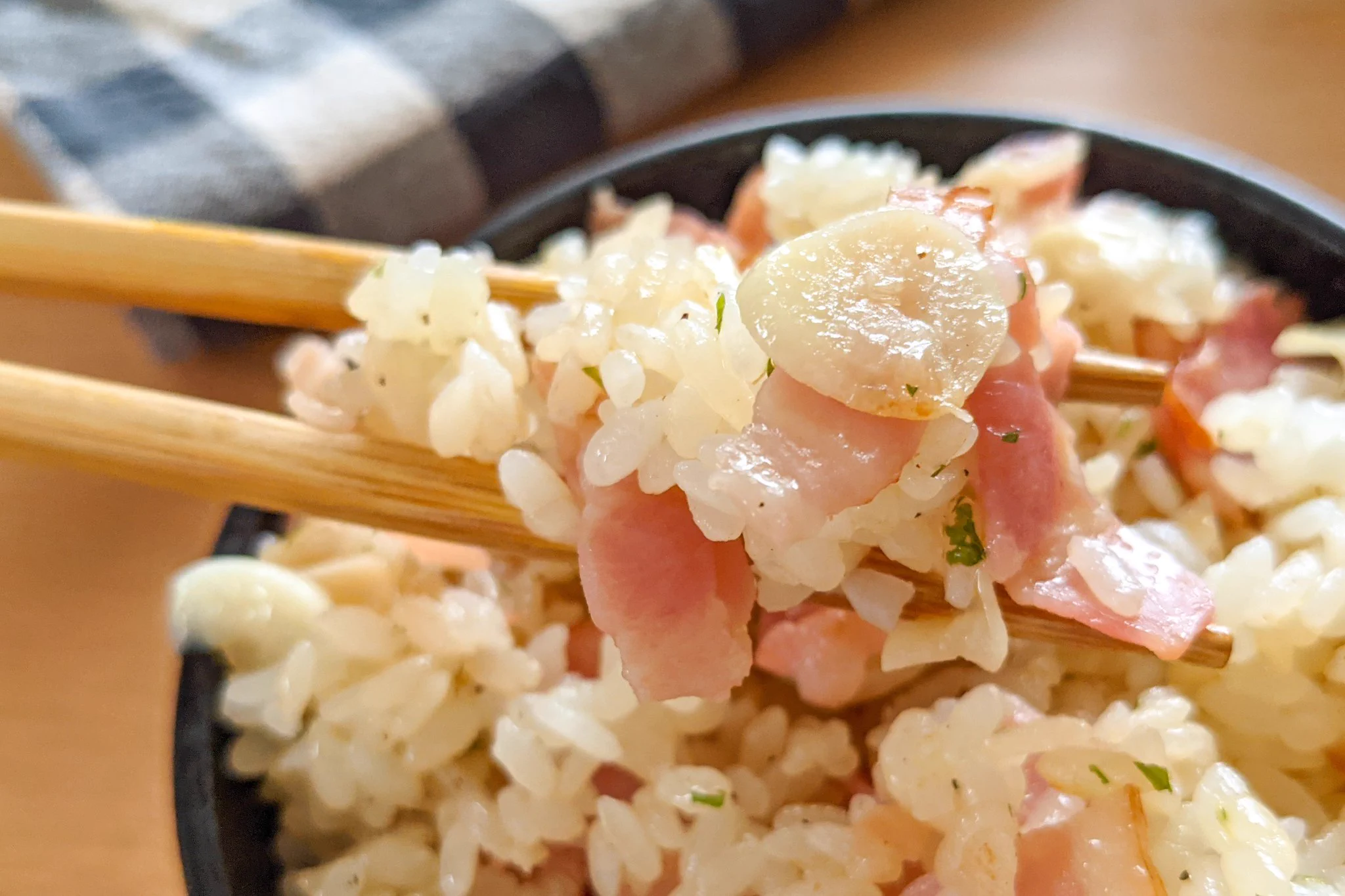 今日のご飯はごはんだけ！「究極のガーリック飯」が美味しそう。