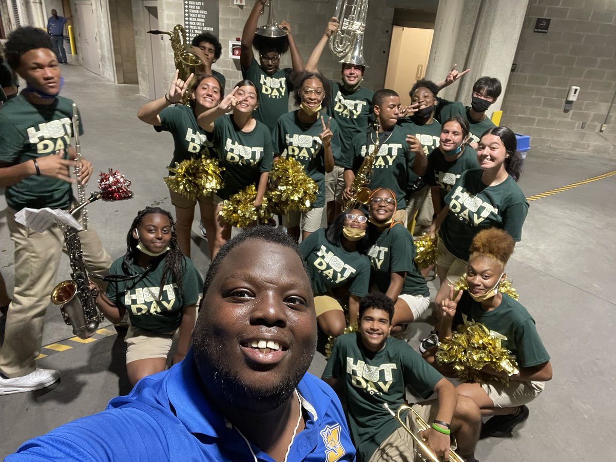 Tampajhs Tampajhs Twitter Jefferson High School Graduation 2022 Tampa