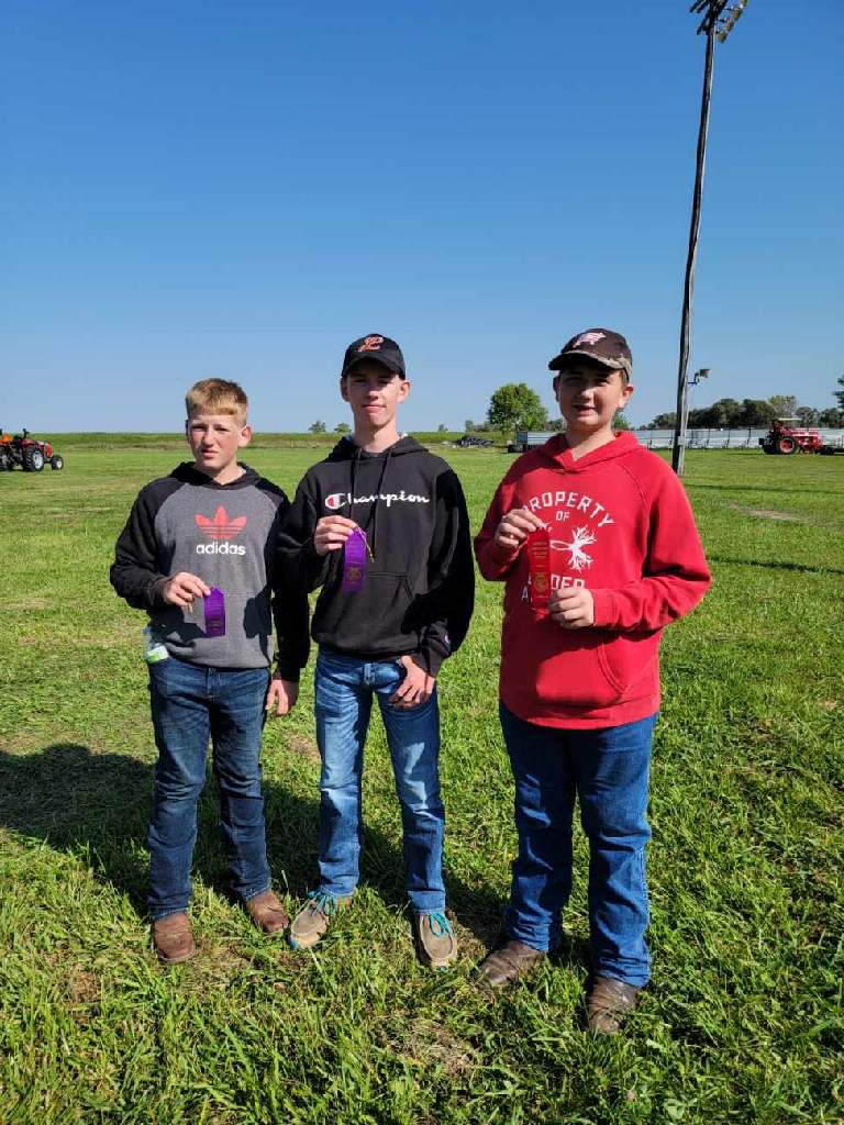 LCC_FFA's tweet photo. Congrats to our boys that went to Tractor Driving. Connor and Carter Korth both received a purple and Tanner Hansen received a red. Good job today! https://t.co/f0dWGivUSt