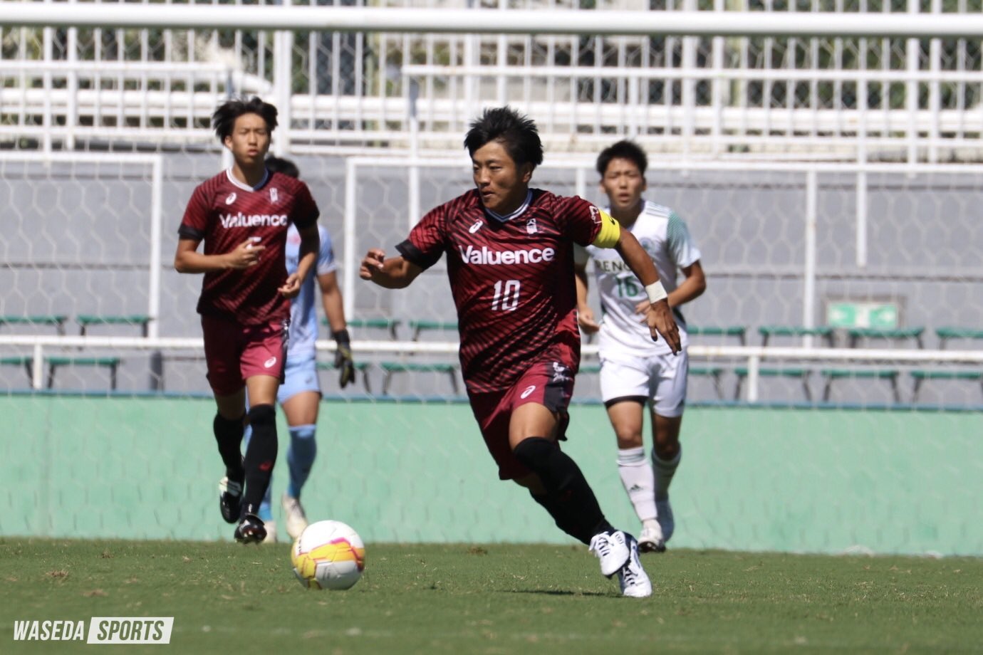 早稲田スポーツ新聞会 男子サッカー 関東大学リーグ戦 早大０ー１立正大 約３カ月の中断を挟んでの再開となったリーグ戦 前半にｐｋで先制点を与えると 後半も攻め手に欠き敗戦 後期開幕戦を勝利で飾ることはできなかった Sousuposoccer 関東大学