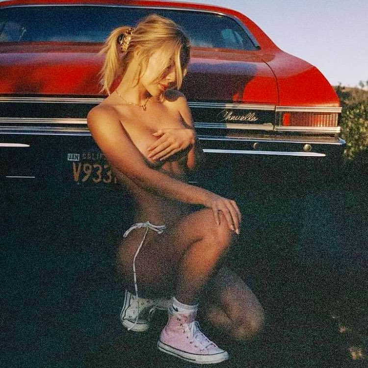 ⠀ 

⠀ ⠀           Wᥱ ᥲrᥱ ᥱᥲᥴh oᥙr oᥕᥒ 
                 dᥱvιᥣ, ᥲᥒd ᥕᥱ mᥲkᥱ thιs 
                 ᥕorᥣd oᥙr hᥱᥣᥣ.

                 #𝐒𝐄𝐃𝐔𝐂𝐓𝐈𝐕𝐄𝐒𝐔𝐍𝐃𝐀𝐘