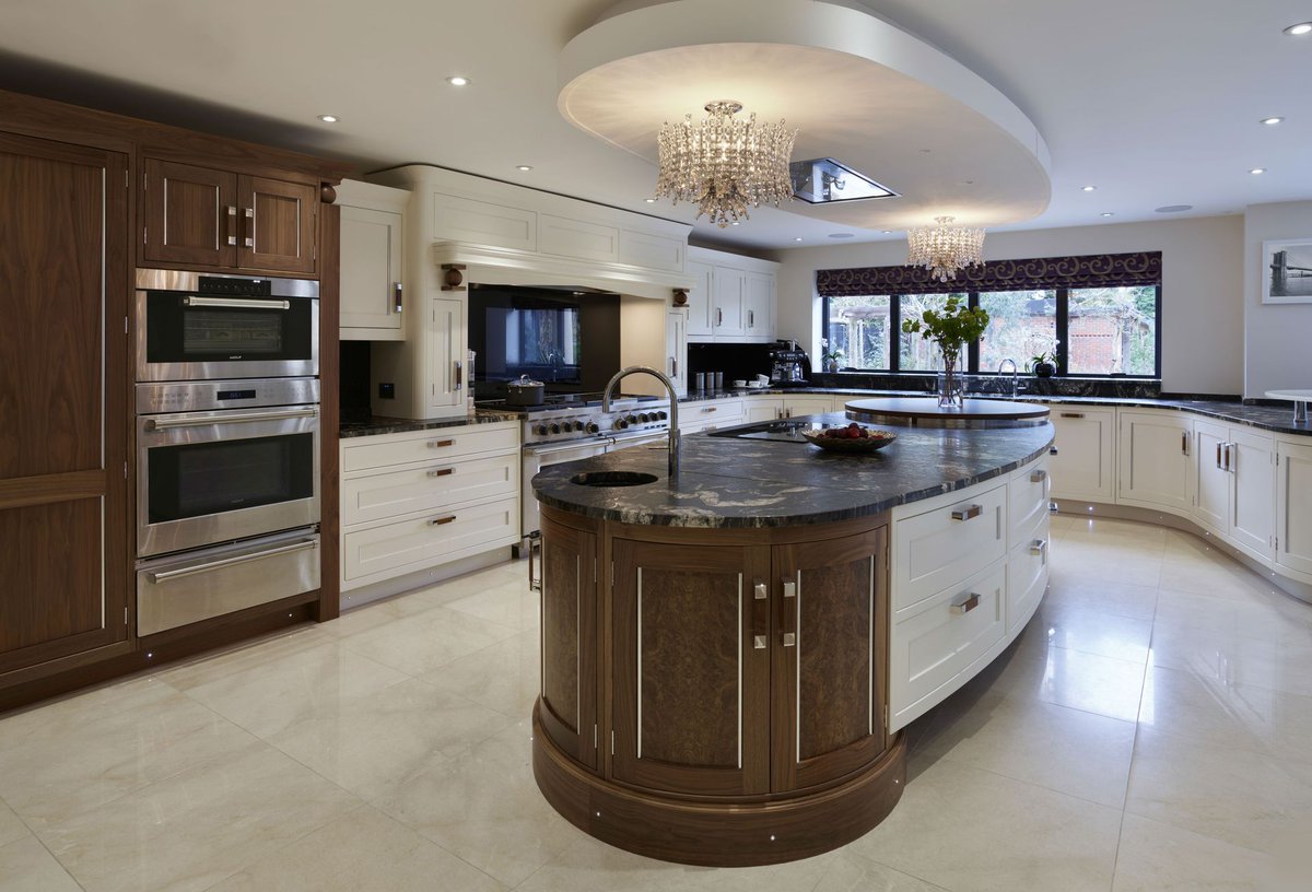 RayMunnKitchens's tweet photo. 🤎 Like its namesake, 'Belgravia' is an exquisite #Kitchen, from bespoke manufacturers Davonport...
https://t.co/3SjsL1gwyk
#Kitchen #KitchenDesign #InteriorDesign #RayMunnKitchens #London #LondonKitchens #KitchenIdeas https://t.co/vrqHpMja5a