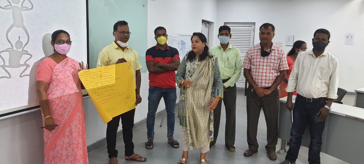 alex_voygt's tweet photo. Thank you @ExecutiveGim for this opportunity to interact with this wonderful batch of officers of @SkillGoa. All of them were enthusiastic and participative. 
#training #upskilling #GIM #Collaborative #GroupWork #DecadeofAction @GIM_Sanquelim https://t.co/kKdHajoM3B