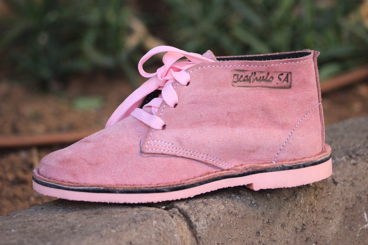 Iscathulo_SA's tweet photo. IscathuloSA(creating a brand for the world) Proudly South African.
“Our shoes are unique and the very computable with other outfits”
Prices R750 including courier
WhatsApp:0764911138 to order
#DJSBU #casper #Cyril #brand #entrepreneur #supportlocalbusiness #iscathuloSA https://t.co/zhLLGucPvB