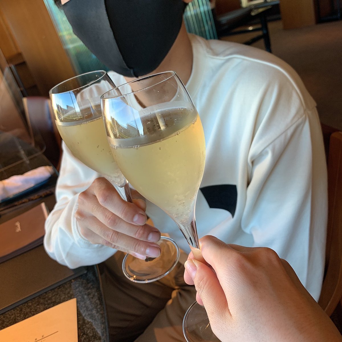 totti56knot's tweet photo. 昨日は結婚4周年記念日だった！これからもよろしくね！ https://t.co/k5ExRv6YCn