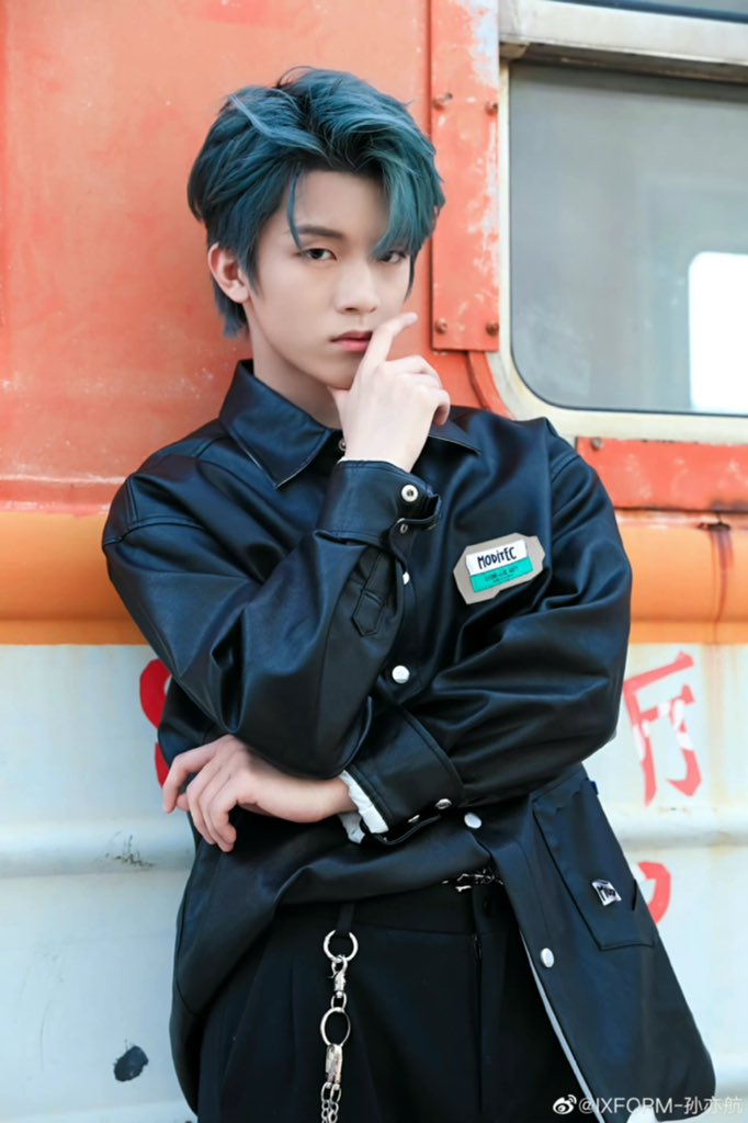 ixformation's tweet image. ladies and gentlemen, HIM