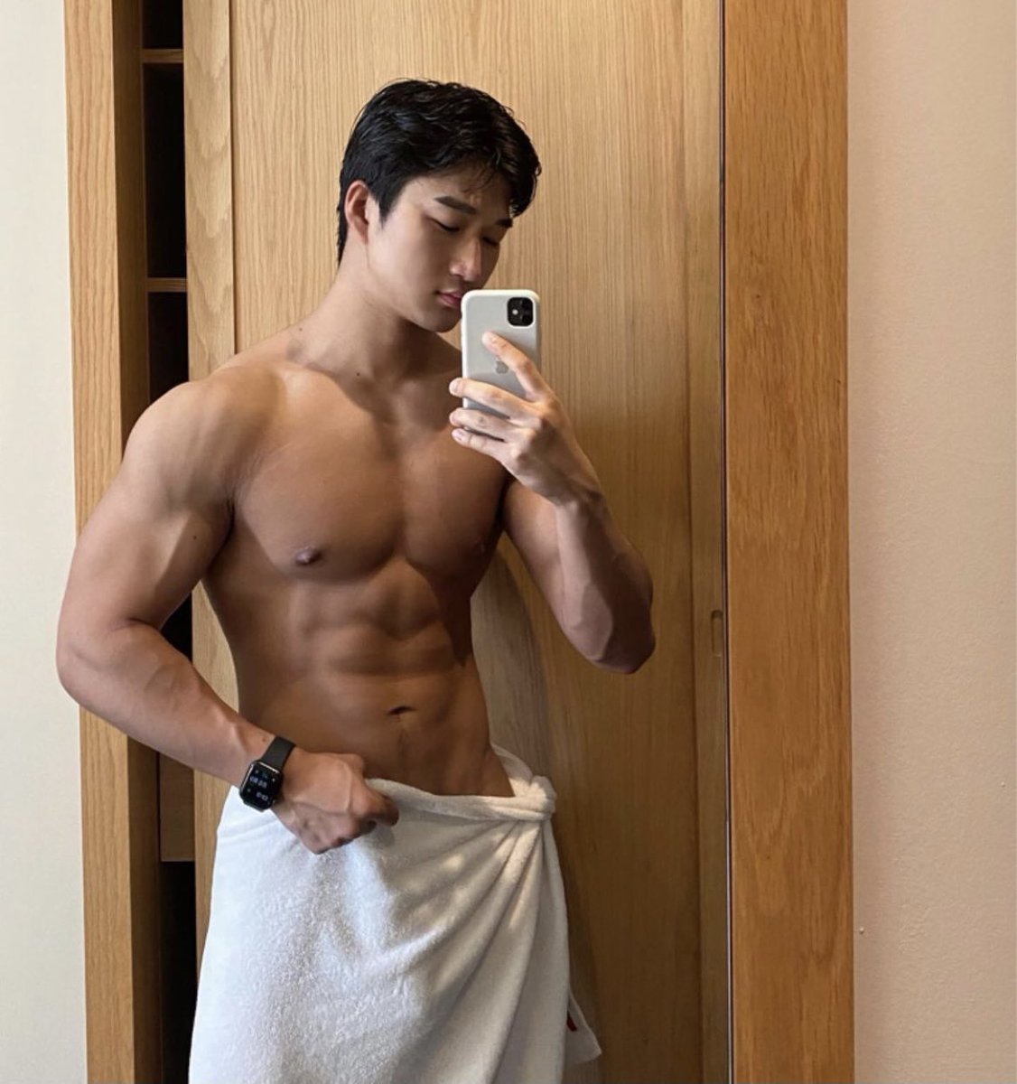 Korean Muscle Hunk | Gay Fetish XXX