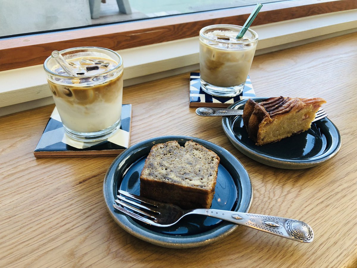 diary53014415's tweet photo. #POOLSIDECOFFEE
葉山からの帰りに立ち寄ったカフェ☕️今日は前回から気になってたエスプレッソバナナケーキを🤤
ラテもケーキも本当に美味しくて、お天気も良くていい時間を過ごせました😋
 #逗子  #カフェ
 #カフェ好きな人と繋がりたい https://t.co/bHPFtvhBfz