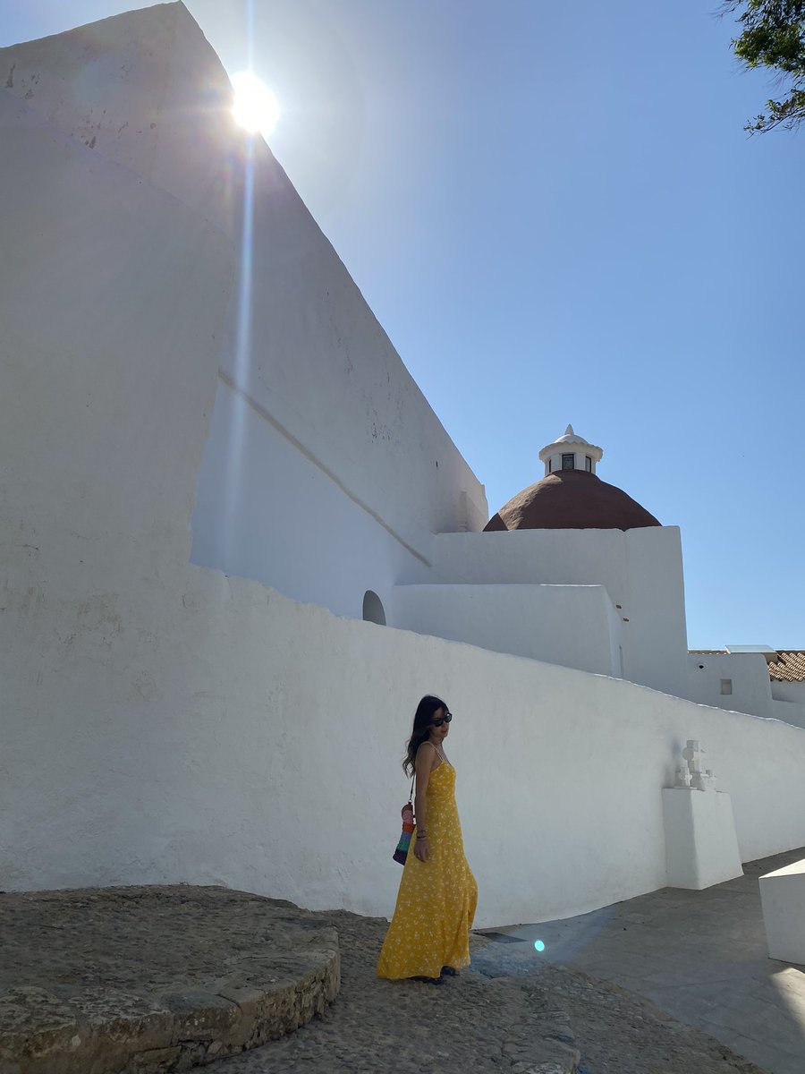 Ya sé que Twitter no es la mejor red social para subir fotos pero tengo que dejar constancia de la belleza de Ibiza. El resto, en mi Instagram #MisFotosDeBaleares