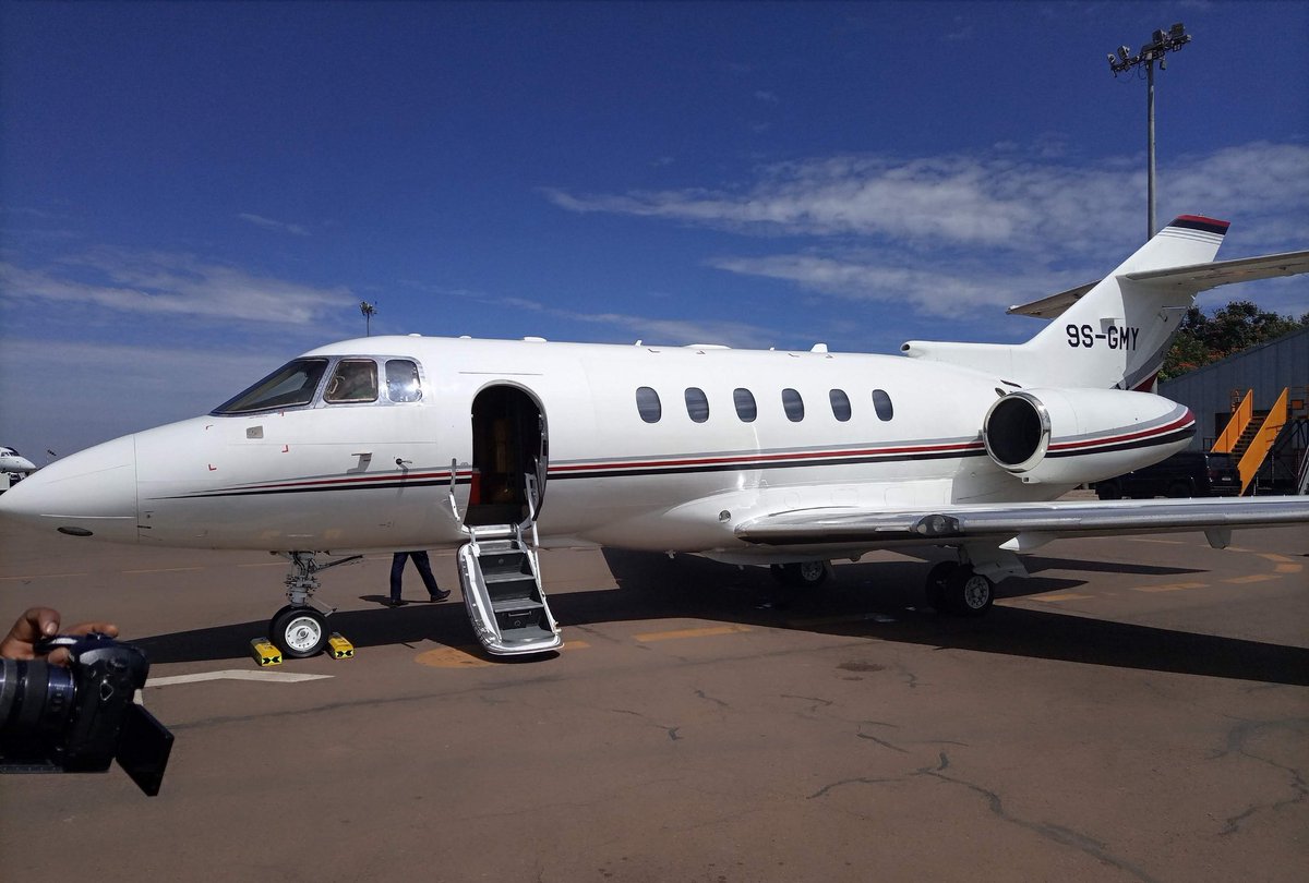 Avec son Hawker 850 XP, Mwant Jet assure des vols privés de haute catégorie. @BokulakaLuLu_ s'y sentirait bien et à l'aise, car les clients sont très bien servi.

Bon et excellent dimanche à tous.