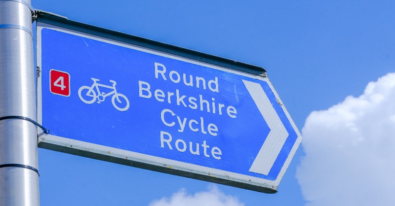 WestBerkshire's tweet photo. Today is World Car Free Day. From cycling and walking to public transport, there are lots of ways to get around which have benefits for your health and the environment. Even just one small change to your weekly routine can help reduce your carbon footprint.
#GreenDistrict https://t.co/YZaMPfT3go