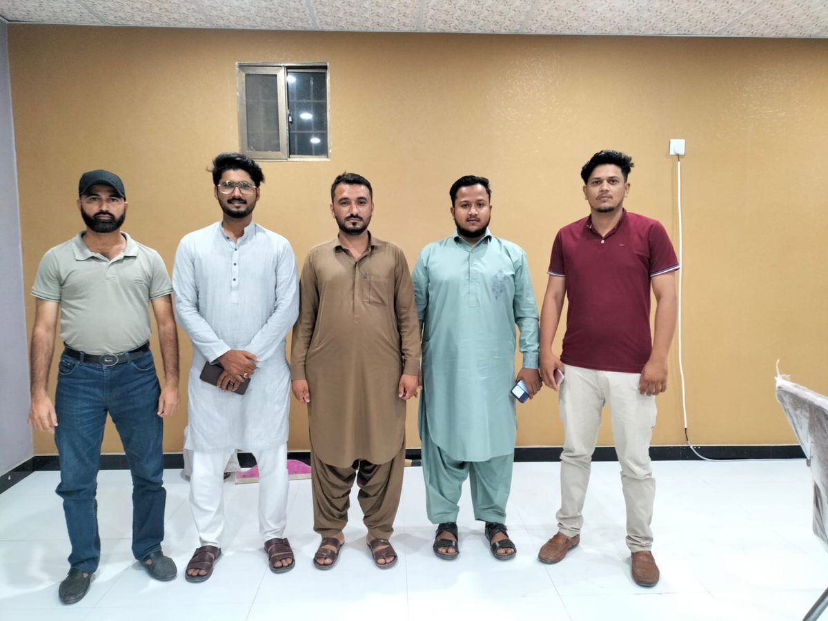 mshahzadburfat's tweet photo. Meet with PPP PYO PS 124 Worker's @S_Nayyar_Ahmed, @PppShahrukh, Uzair Jaan https://t.co/vI7FxgXFvn