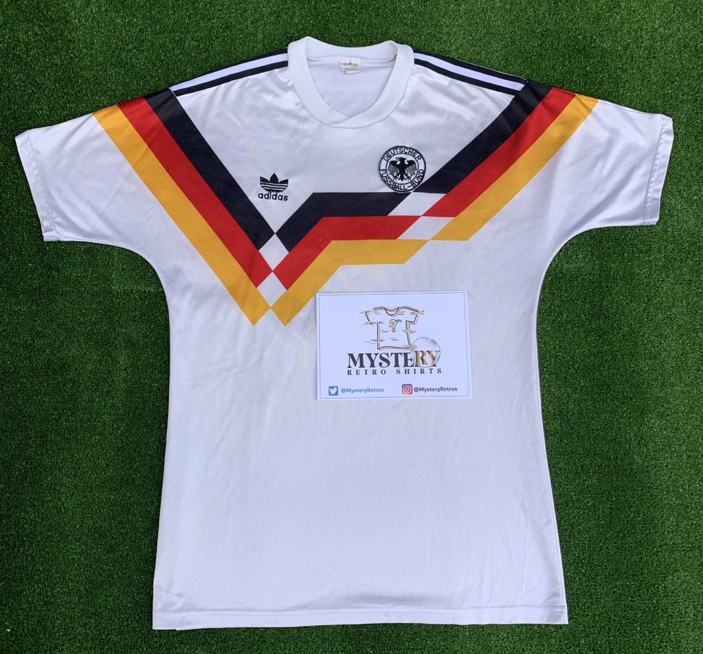 FTBLsection's tweet image. If Romelu Lukaku PLAYS today against Tottenham we’ll giveaway a mysteryretroshirts.co.uk box📦

Retweet &amp;amp; follow us to enter. Good luck!🤞