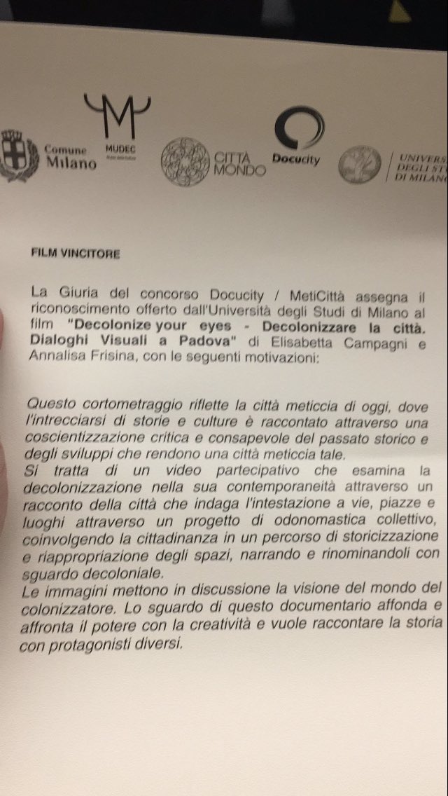 MastCrimCritica's tweet photo. #Docucity @LaStatale assegna il premio #Decolonise you eyes al cortometraggio di Annalisa Frisina #Decolonizzare la città Dialoghi visuali a #Padova @UniPadova 👏🏻👏🏻👏🏻 https://t.co/Y0H7AAHxpt