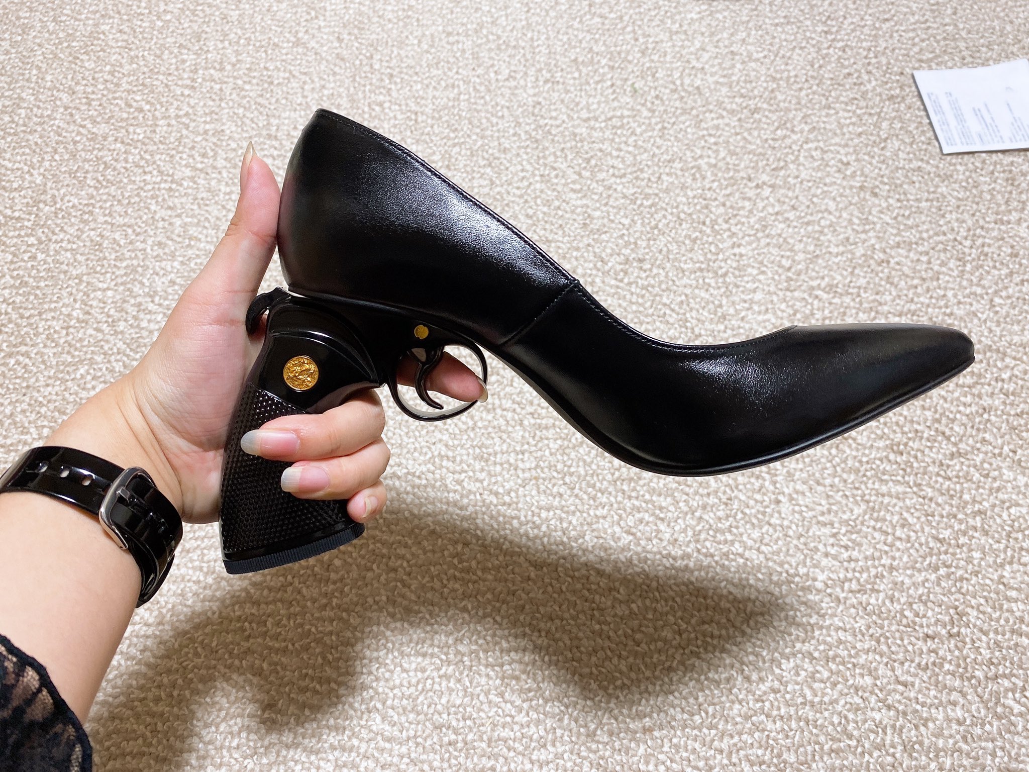 惹き鉄となるヒールパンプス 25.5センチ