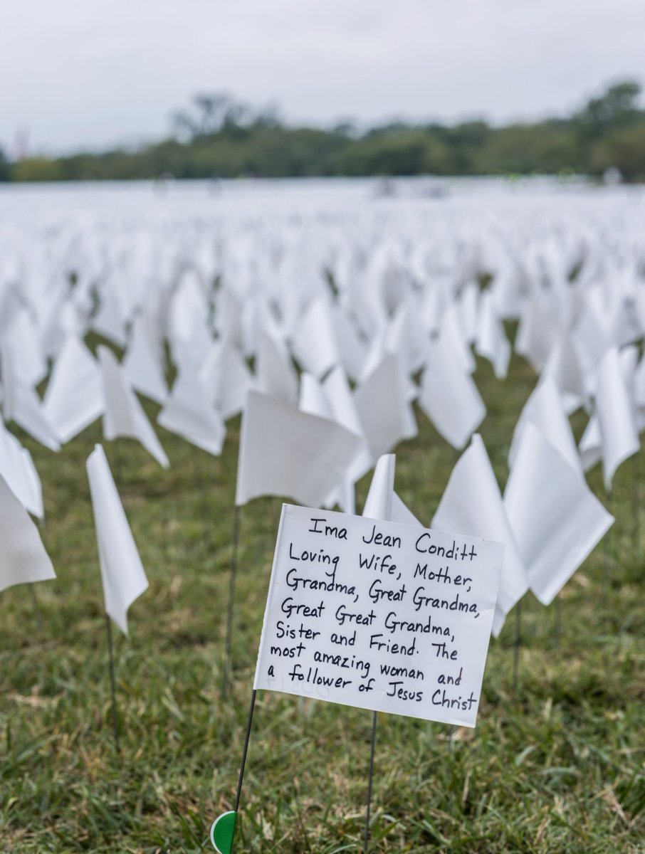 670,000 flags on the National Mall pay tribute to America’s devastating COVID-19 losses. Volunteers have 10,000 Sharpies available for visitors to use to memorialize their lost loved ones on the flags.