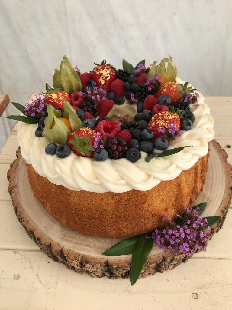 codvillageday's tweet image. Our ‘Best in Show’ cake from yesterday’s Bake Off.