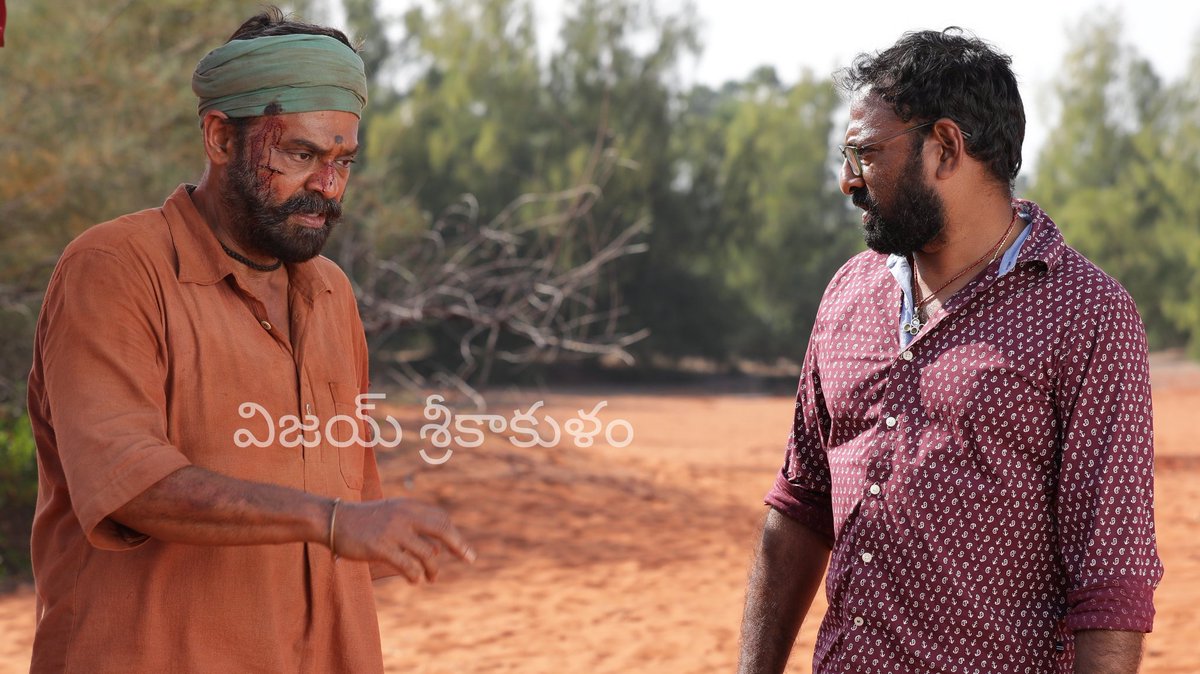 ChVJKumr's tweet image. వెంకటేష్ గారికి సీతమ్మ వాకిట్లో సిరిమల్లెచెట్టు &amp;amp; నారప్ప లాంటి అద్భుతమైన చిత్రాలని అందించిన దర్శకులు శ్రీకాంత్ అడ్డాల గారుకి జన్మదిన శుభాకాంక్షలు 🎉🎉🎊
Happy Birthday #SrikanthAddala Garu From Victory @VenkyMama fans.

#HBDSriKanthAddala