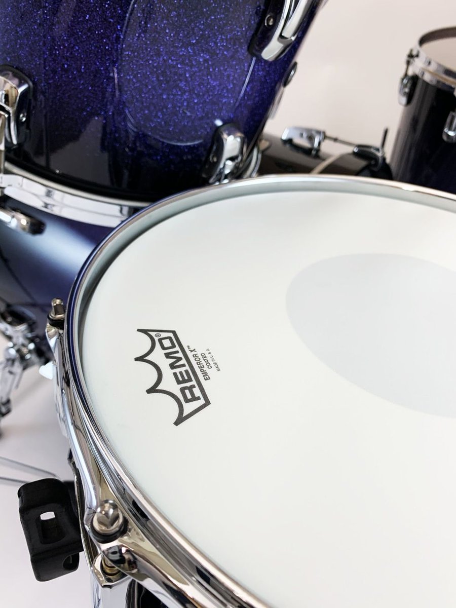 ／
REMO HEADS
張り替えるとこんなイメージ！？✨
＼

今日のヘッドはコチラ！！

スネア／EMPEROR X
➡️buff.ly/3nN8s5r

＃REMO
＃レモヘッド