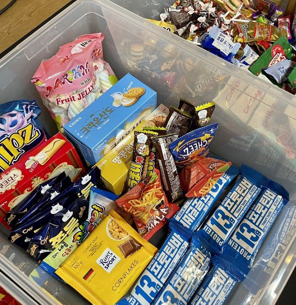 スキズが箱ごと持っていったお菓子がこちらです！ハングル表記のお菓子