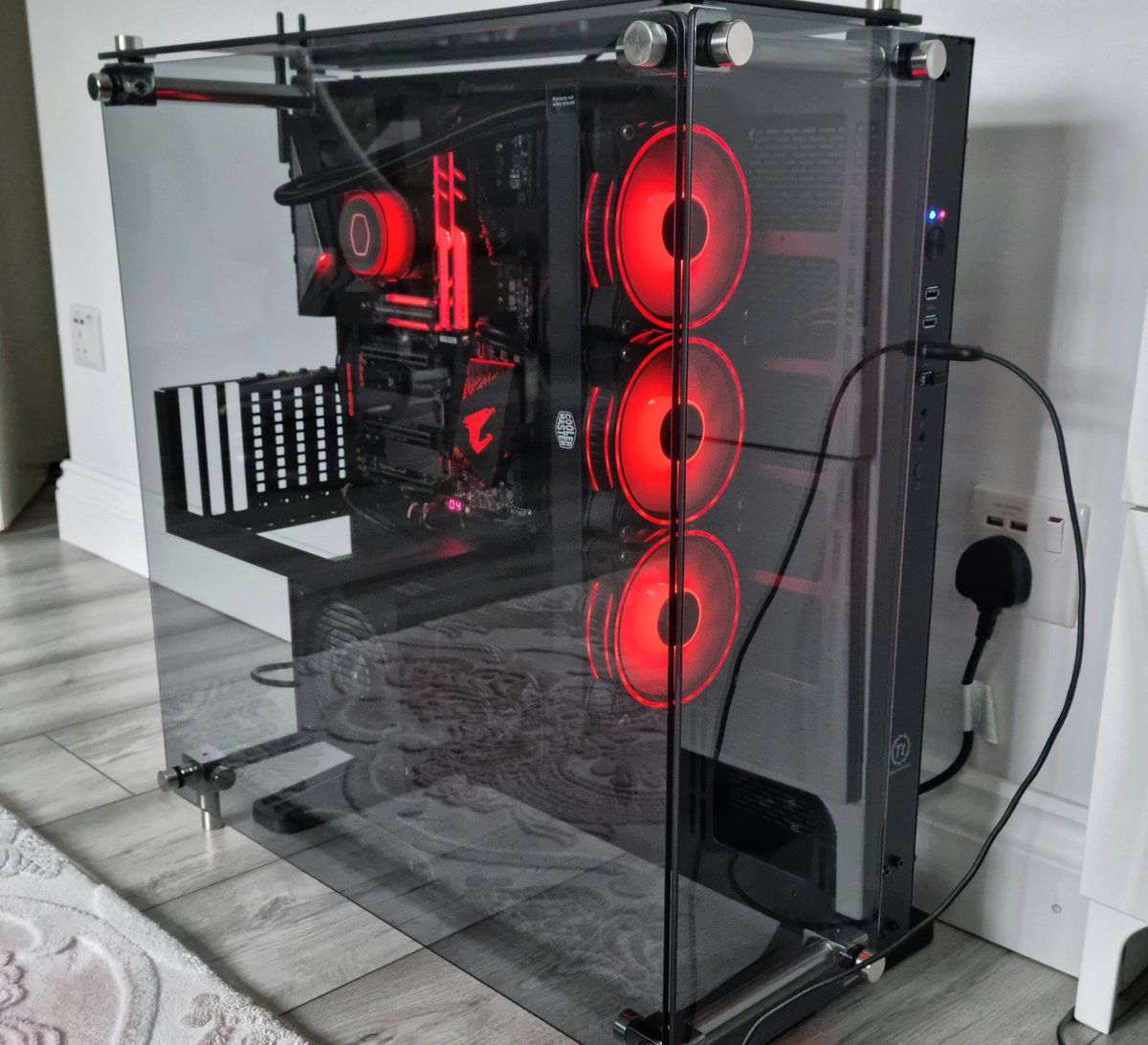 D6rk7's tweet photo. My first PC Build after 12 years! My son is getting ready to become the next torch bearer. Had such fun together. One problem though, can't get any Nvidia GPUs 😓 I love the Thermaltake case and the Coolermasters new AIO. @NVIDIAGeForceUK @AorusOfficial @Thermaltakeuk https://t.co/zfIFuqWeQU