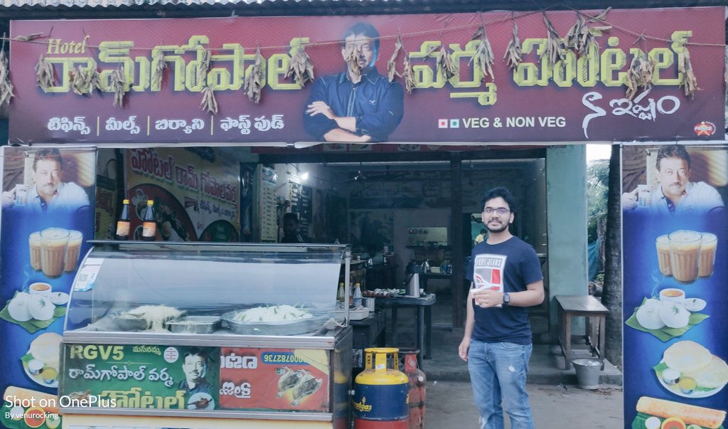 venu34555's tweet photo. @RGVzoomin హాయ్ సర్ హౌ ఆర్ యు నేను మీకు పెద్ద అభిమానిని ఐ లైక్ యు perception మా ఊర్లో నేనే కాక మీకు ఎంతో మంది అభిమానులు ఉన్నారు ఎంత అభిమానం అంటే మీ పేరు మీద హోటల్లో పెట్టాము మేము ఇలాగే గాక ఇంకా మీ పేరు మీద ఎన్నో కార్యక్రమాలు చేయాలని కోరుకుంటున్నాం కింద మీద ఊపు దమ్ముంటే ఆపు jayrgv https://t.co/IQTTMT3hOA