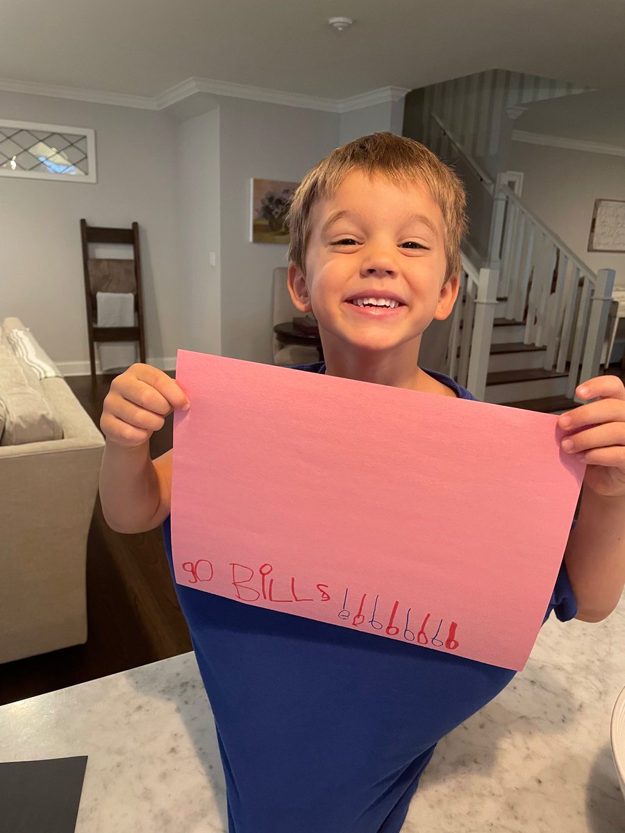 morgankj8's tweet photo. @BuffaloBills 

@stefondiggs converted my son from a Vikings fan to a Bills fan https://t.co/tt7yM9PqMG