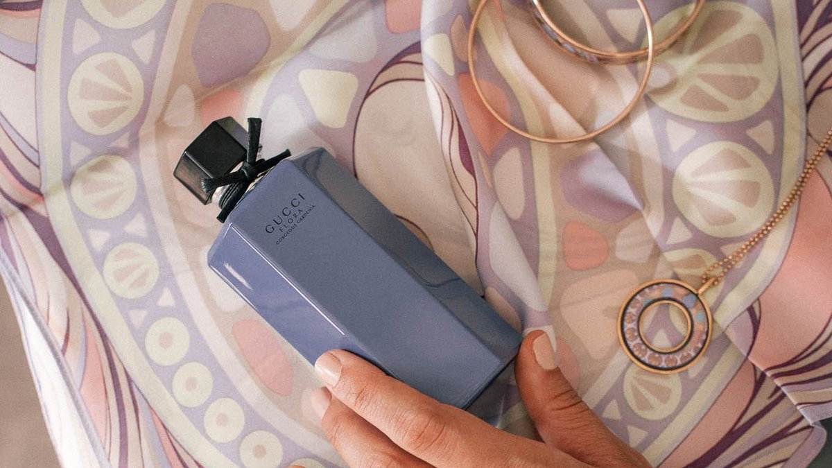 Momihael1100's tweet photo. Gucci Flora Gorgeous Gardenia 2020
มาในขวดสีม่วงลาเวนเดอร์ทรงดั้งเดิม
มอบกลิ่นหอมจากดอกแมกโนเลีย
เรดเบอร์รี่ ลูกแพร และความหอม
เย้ายวนจากแพทชูลี่และน้ำตาล
หอมปังกว่าสีชมพูตัวเดิมแน่นอนจ้า

✨ 5ml 200 (ปกติ230)
✨ 10ml​ 380 (ปกติ430)

Cf เมนชั่น แจ้งmlด้วยจ้า
(รับ55ml) กล่องเท��� https://t.co/lTrvwG9Fb3