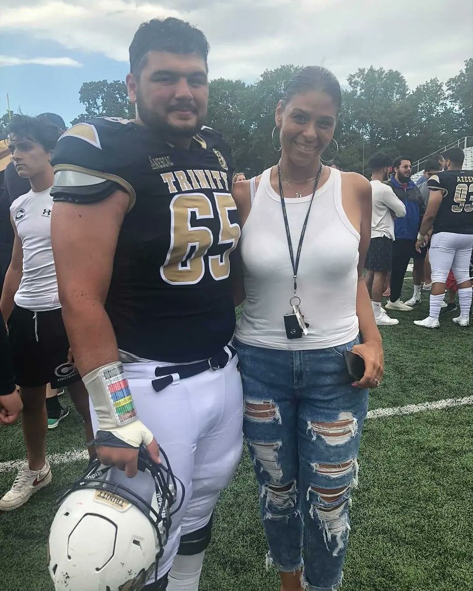 mcasillo's tweet photo. Big win for @TrinCollFB over Tufts 42-28...Great 1st college game experience @_anthonycasillo @STP_Eagles @AboutUOutreach https://t.co/mqG77IXLp7