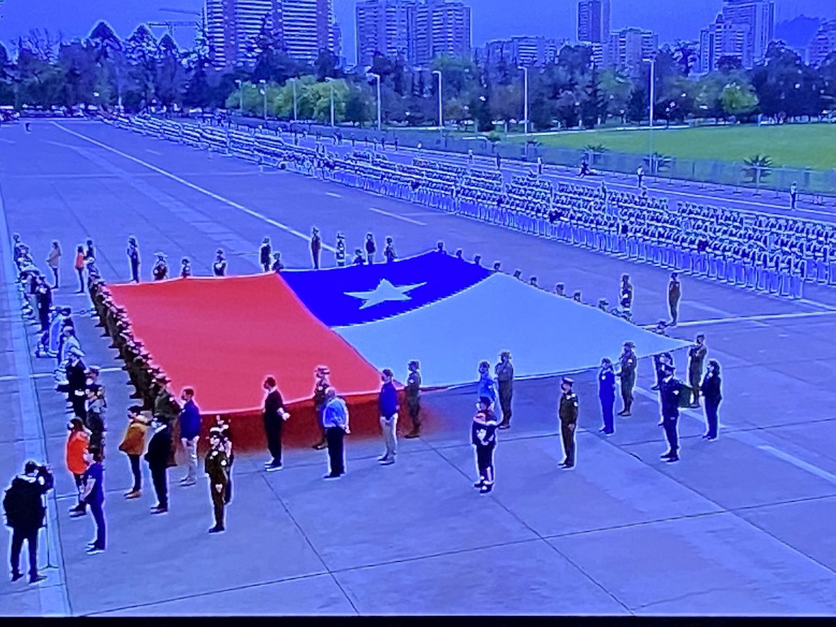 La imagen más bella de la #ParadaMilitar2021