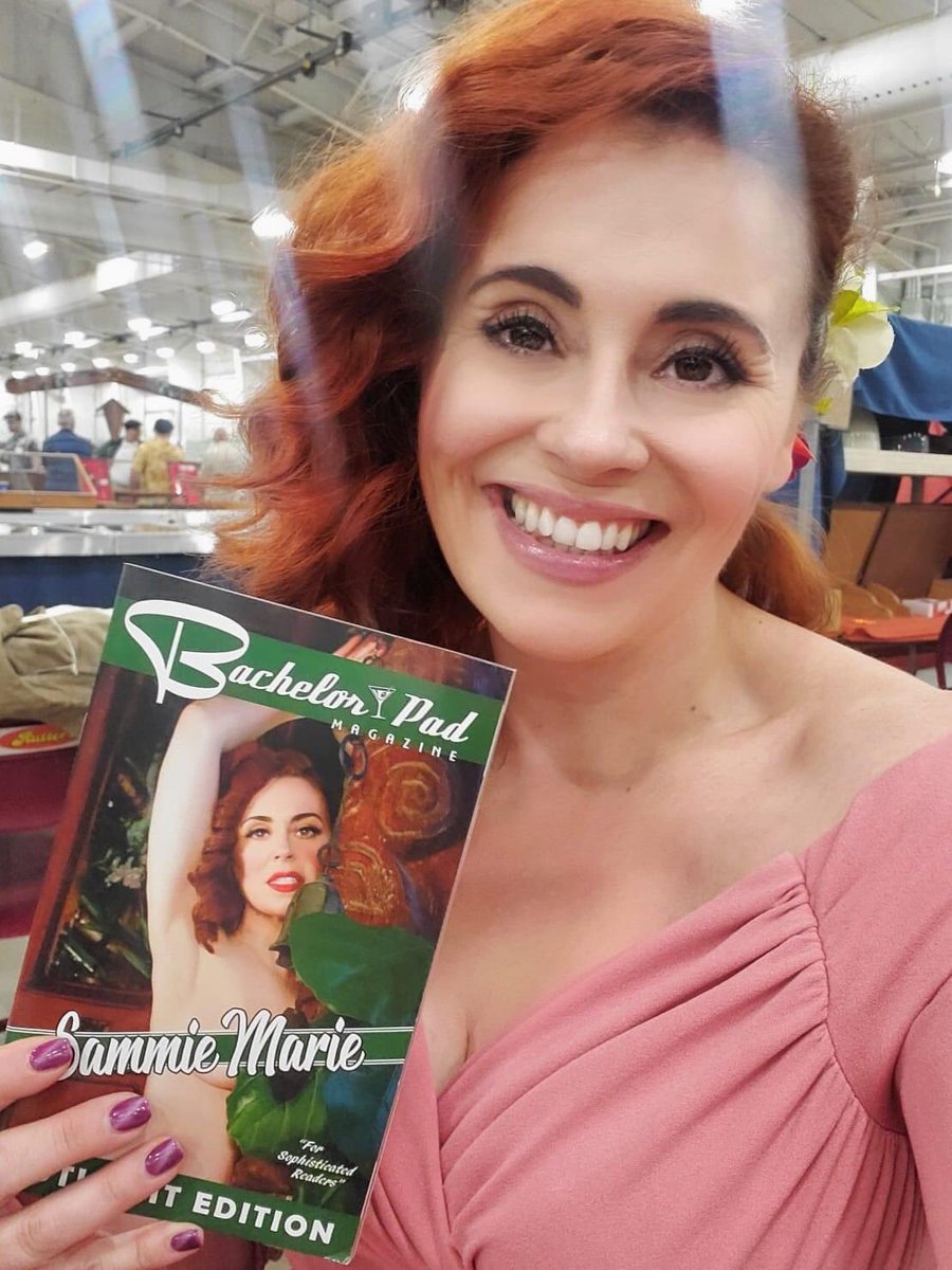 BachelorPad's tweet image. Who remembers the song “Angel Is A Centerfold”? This smiling bit of heaven is also a Spotlight Edition covergal. Of course it’s the seductive Sammie Marie! Get a copy of her issue at BachelorPadMagazine.com

#bachelorpadmagazine #pinup #spotlightedition #sammiemarie