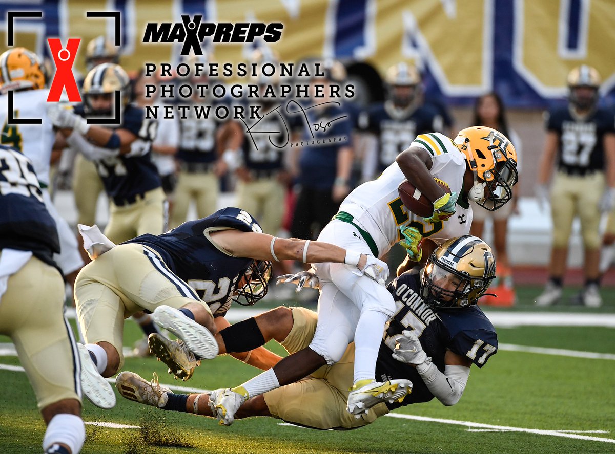 My coverage of Holmes vs O'Connor Varsity Football for <a href="/SA_MAXPREPS/">San Antonio MaxPreps</a> <a href="/ocpantherfb/">OC Panther Football</a> <a href="/HolmesHuskyFB/">Holmes Huskies Football 🏈</a>. More photos at: t.maxpreps.com/3AqxcGS