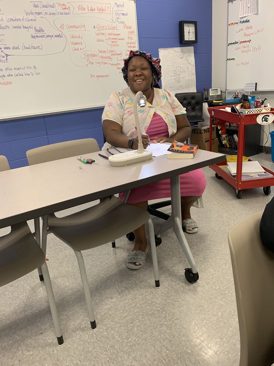 heymsclay's tweet photo. when is spirit week? i need some excitement.

pajama day was my fave.
of course i wore my bonnet!

being a nomad teacher = fun. #CARTLIFE 

i am/was great b/c i realized EVERY child deserves a special education.

PS: great teachers make great leaders.
#litxlearning
#heymsclay https://t.co/ULdCgDrJPJ