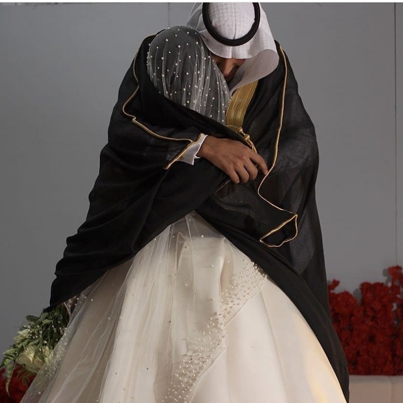 aa_cb3's tweet photo. الله يجمع كل بنت بحبيبها قولو امين  مع اني اعرف الرجال مو كفو يتزوجون اللي يحبون https://t.co/jnWKiwx30e