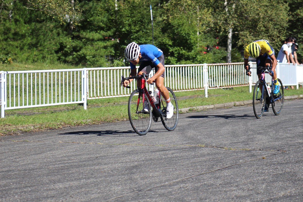 Promotion X Athletes Cycling 第36回全日本学生選手権個人ロードレース 大会に渡邉和貴選手が出場し 3位入賞する事ができました 序盤はチームメイトの逃げのサポートで集団コントロールに入り 終盤は勝ち逃げを作るアタックを決めました 次は勝てるよう