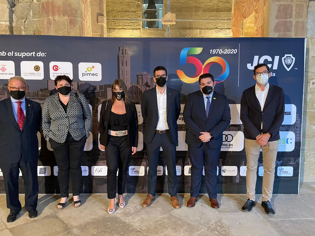 📢La <a href="/jcilleida/">JCI Lleida</a> celebra el seu 50 aniversari. Des de #DiputacioLleida els felicitem per per aquests anys de trajectòria, assessorant, motivant i impulsant l’emprenedoria. Els diputats Paco Cerdà i <a href="/niarufach/">Estefania Rufach</a>
 van participar ahir a l'acte de celebració👏
#Laforçadelsmunicipis